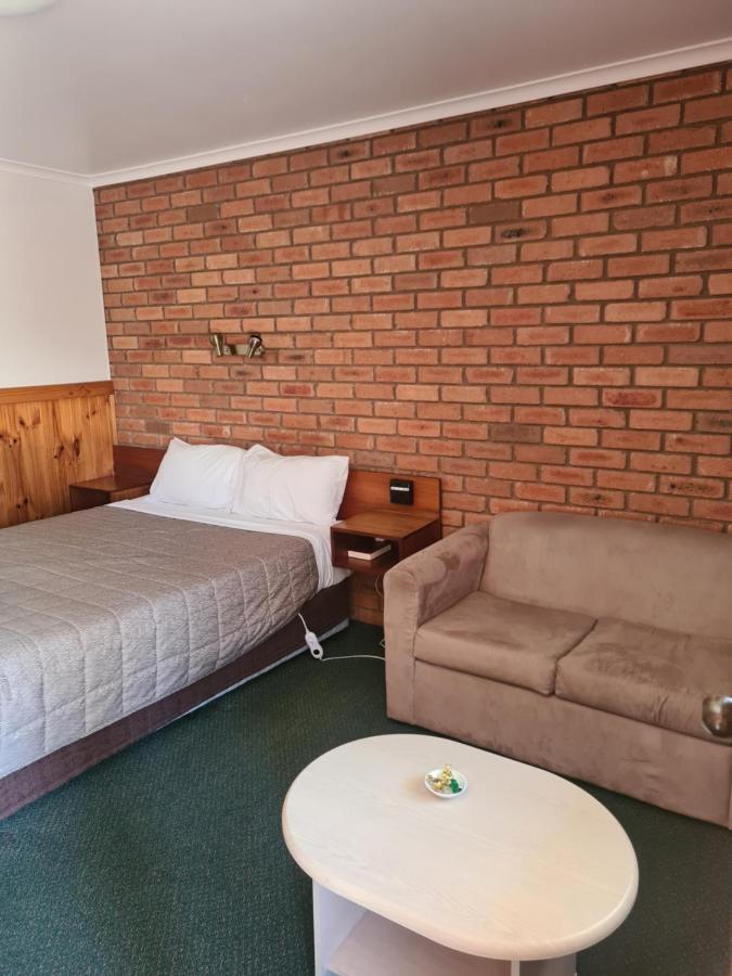 Regency Court Motel Cobram Extérieur photo