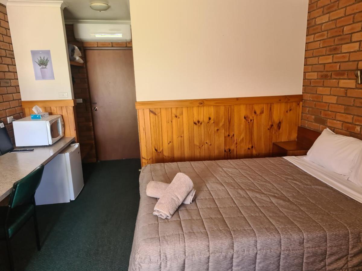 Regency Court Motel Cobram Extérieur photo