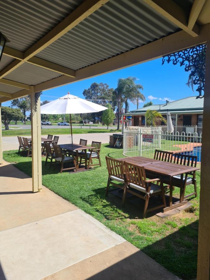 Regency Court Motel Cobram Extérieur photo