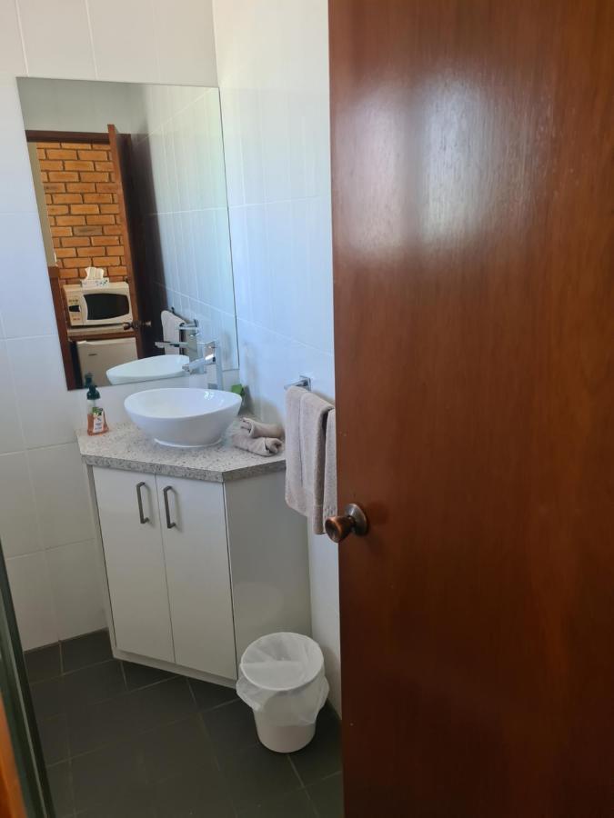 Regency Court Motel Cobram Extérieur photo