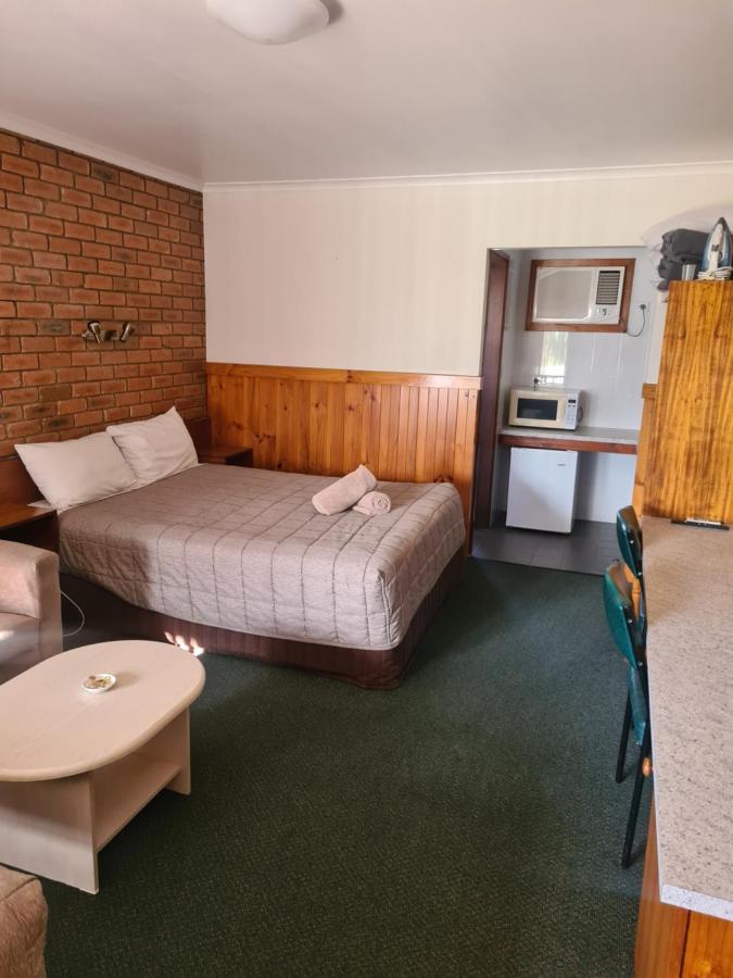 Regency Court Motel Cobram Extérieur photo