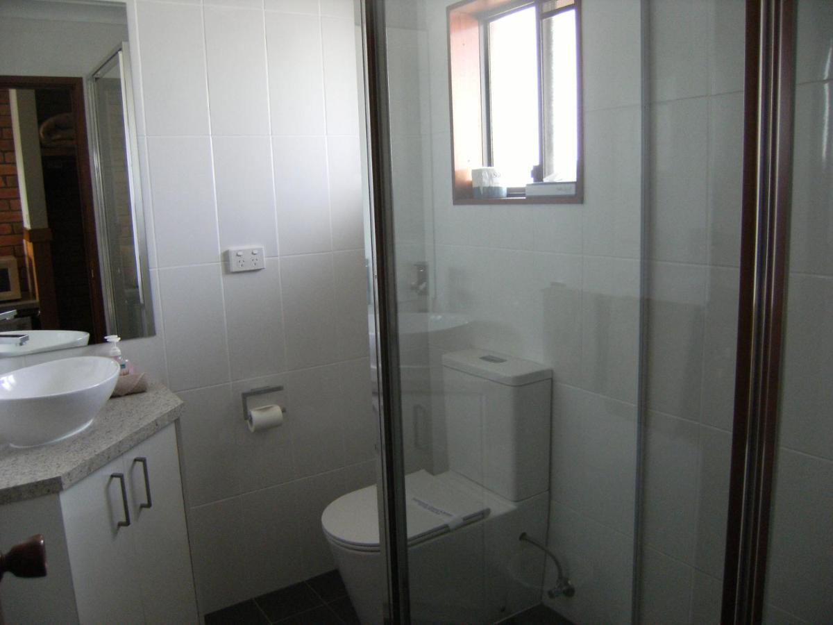 Regency Court Motel Cobram Extérieur photo